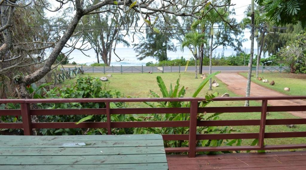 Backpackers Vacation Inn And Plantation Village Pupukea Exteriér fotografie